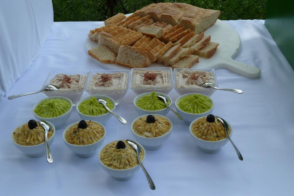 Carpeneto Agriturismo Ristorante Albachiaraヴィラ エクステリア 写真